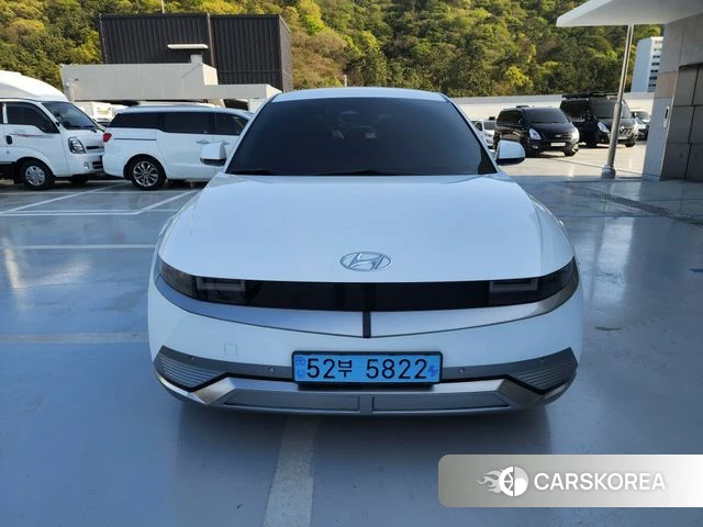 Hyundai Ionic 5 2022 Белый из Кореи