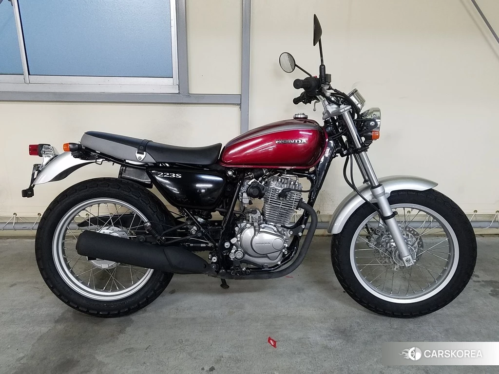 Проданный Honda CB223S 2010 из Японии
