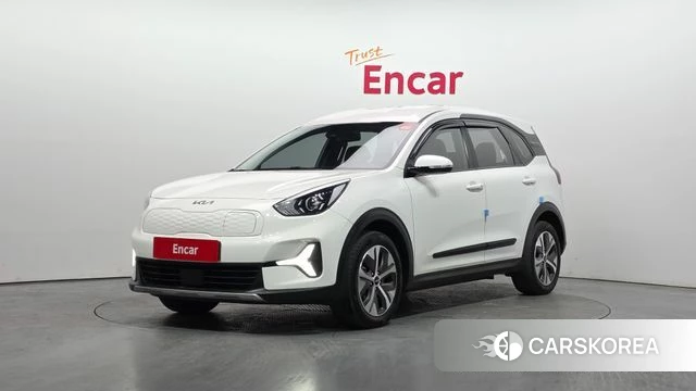 Kia Niro Plus 2023 Белый из Кореи
