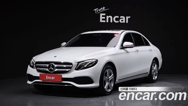 Mercedes-Benz E-Class W213 2018 Белый из Кореи