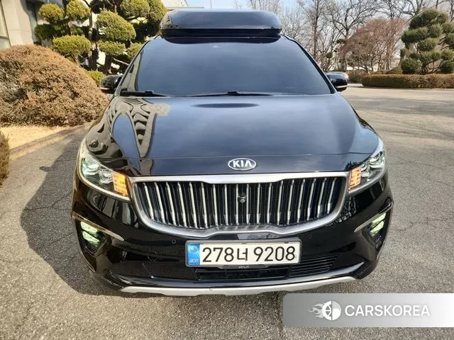 Kia The New Carnival 2018 Черный из Кореи