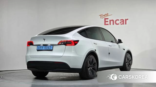 Tesla Model Y 2024 Белый из Кореи