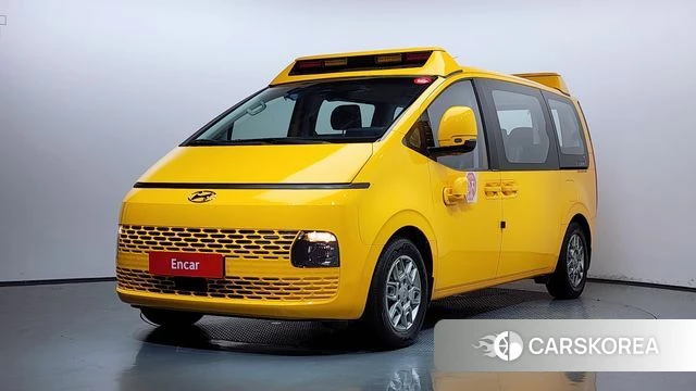 Hyundai Staria 2023 Желтый из Кореи