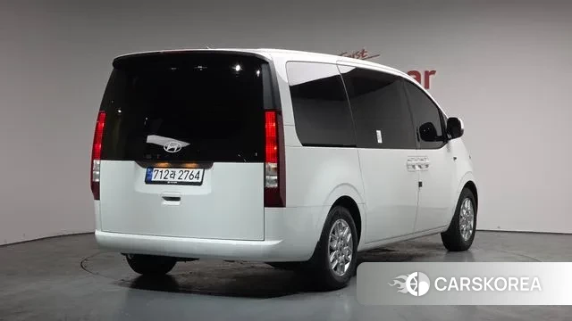 Hyundai Staria 2024 Белый из Кореи