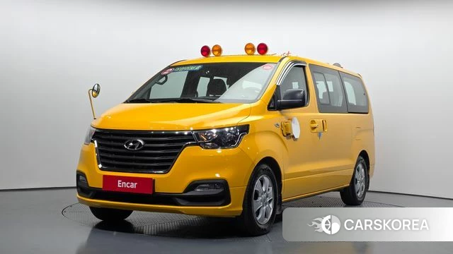 Hyundai The New Grand Starex 2018 Желтый из Кореи