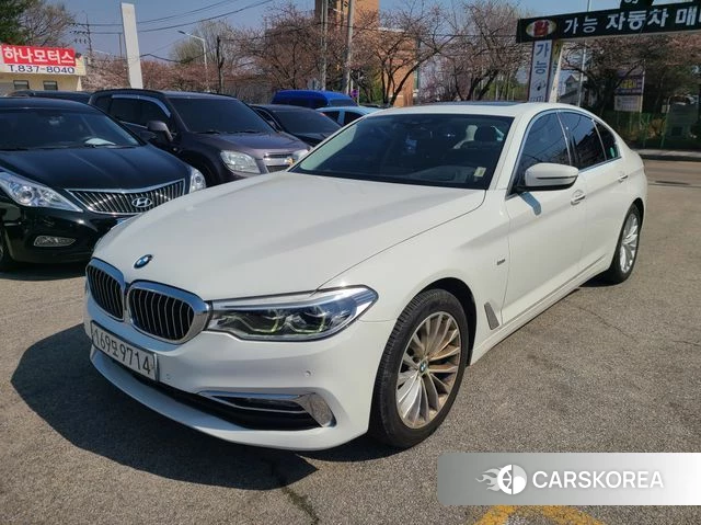 BMW 5 Series (G30) 2018 Белый из Кореи