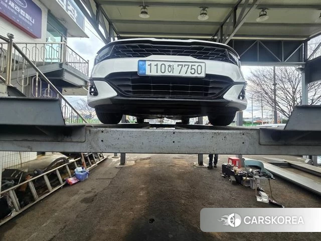 Kia K5 3rd generation 2022 Белый из Кореи