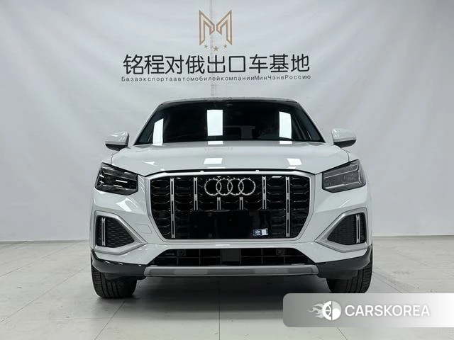 Audi Q2L 2022 Белый из Китая