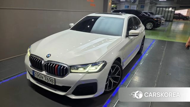 BMW 5 Series (G30) 2021 Белый из Кореи