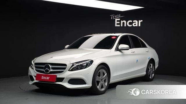 Mercedes-Benz C-Class W205 2018 Белый из Кореи