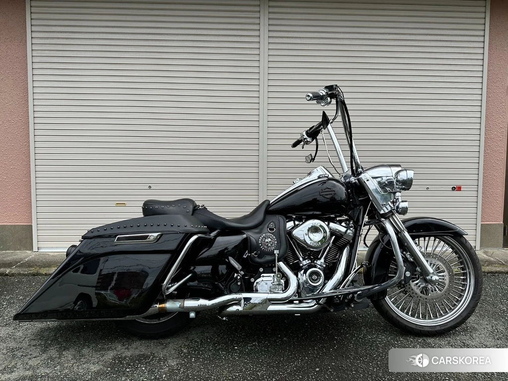 Проданный Harley-Davidson Road King FLHR1740 2017 из Японии, фото 2