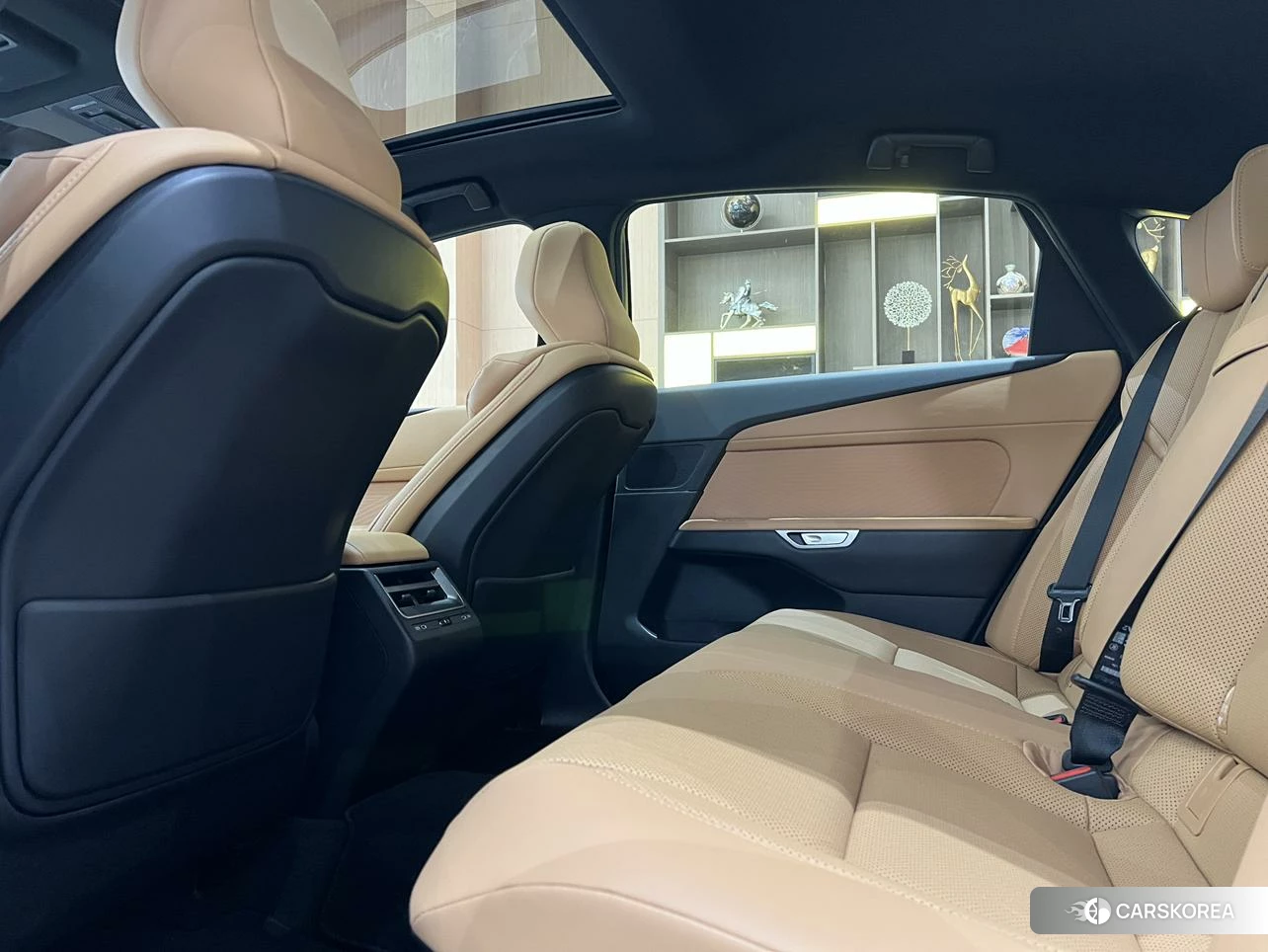 Lexus ES 2026 Белый из Китая