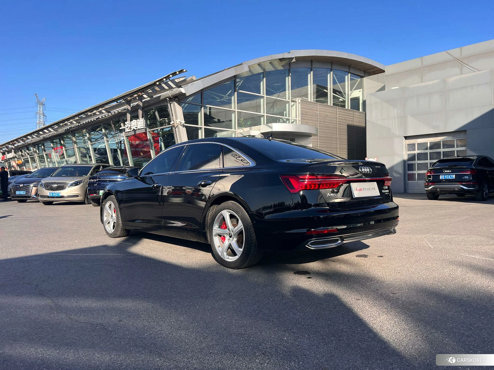 Audi A6L 2021 Черный из Китая