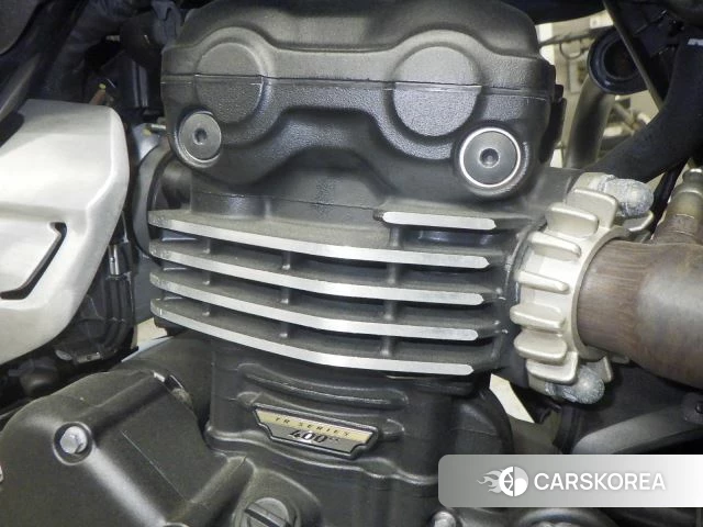 Engine photo