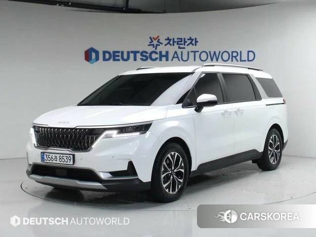 Kia Carnival 4th generation 2023 Белый из Кореи