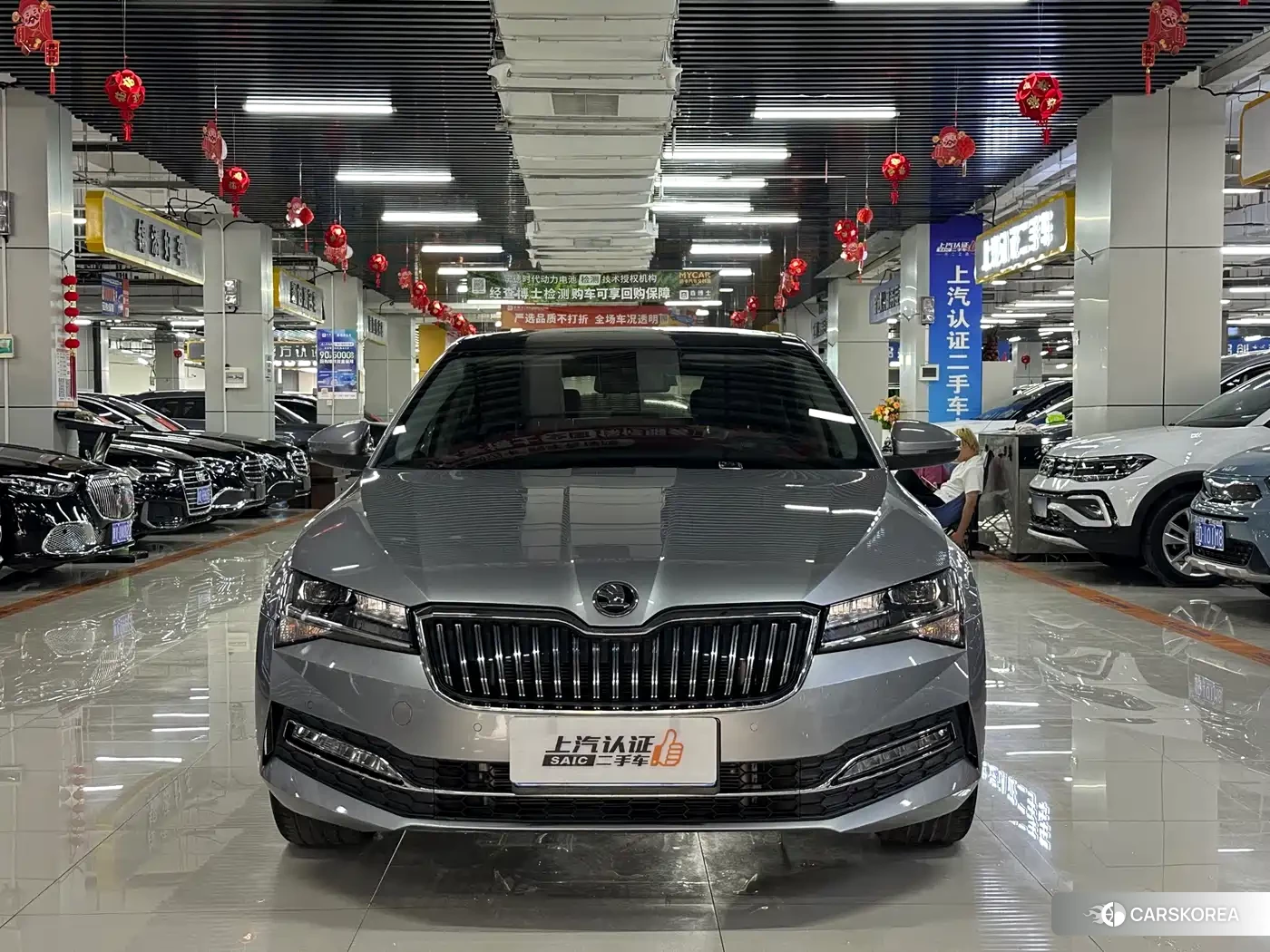 Skoda Superb 2023 Silver/gray из Китая