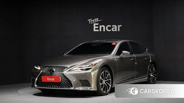 Lexus LS500h 5th generation 2022 Песочный из Кореи