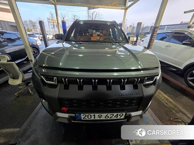 Ssangyong Torres 2023 Темно-зеленый из Кореи