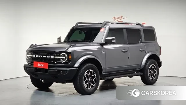 Ford Bronco 6th Generation 2022 Серый из Кореи
