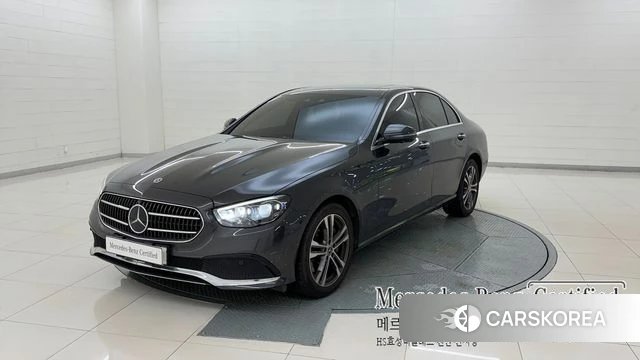 Mercedes-Benz E-Class W213 2022 Серый из Кореи