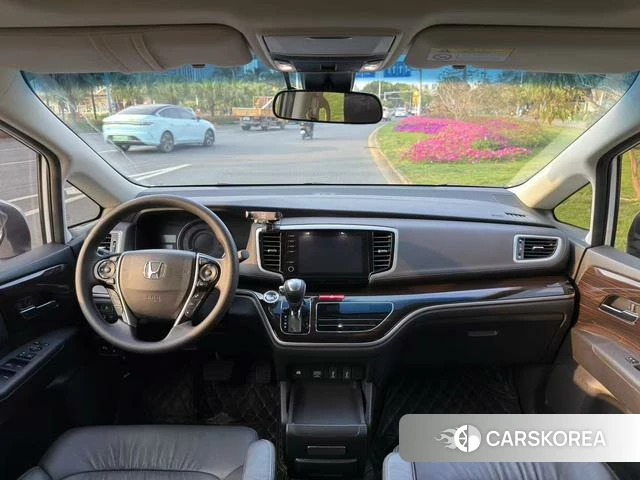 Honda Odyssey 2021 Белый из Китая