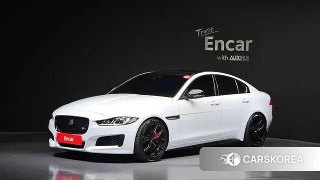 Jaguar XE 2019 Белый из Кореи
