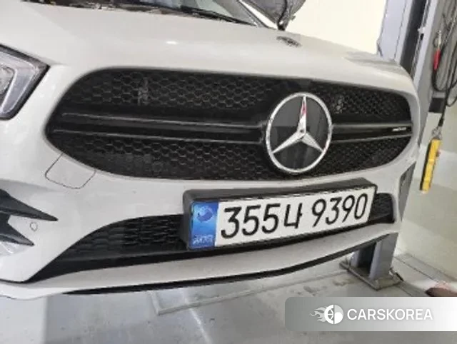 Mercedes-Benz A-Class W177 2022 Белый из Кореи