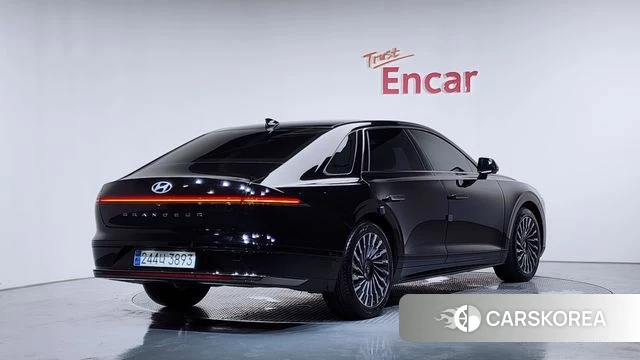 Hyundai Grandeur Hybrid (GN7) 2024 Черный из Кореи