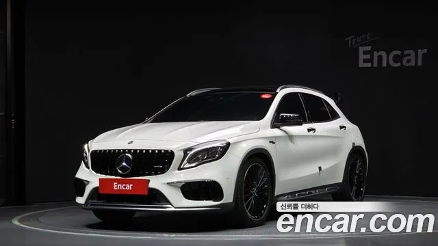 Mercedes-Benz GLA-Class X156 2019 Белый из Кореи