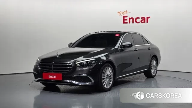 Mercedes-Benz E-Class W213 2021 Серый из Кореи