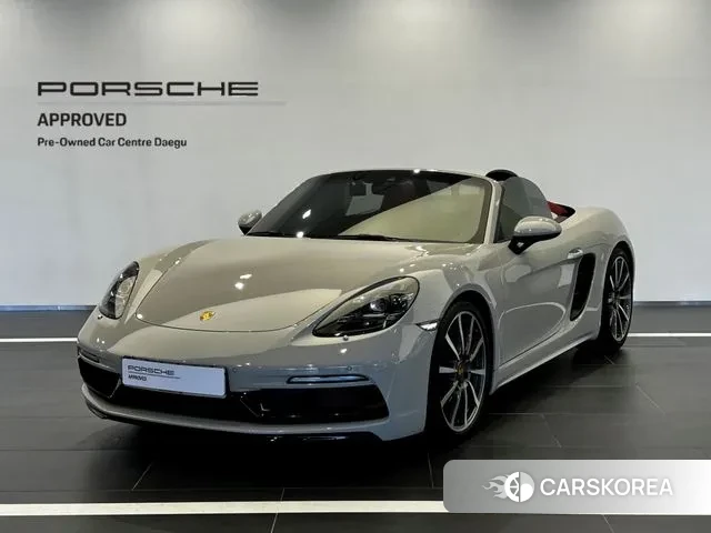 Porsche 718 Boxster 2020 Серебристо-серый из Кореи
