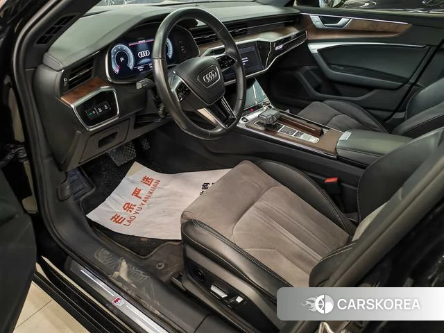 Audi A6L 2022 Черный из Китая