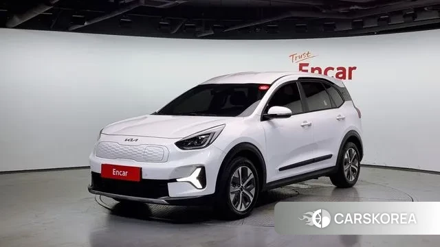 Kia Niro Plus 2022 Белый из Кореи