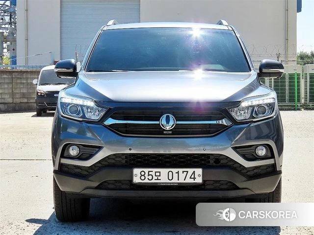 Ssangyong Rexton Sports 2018 Серый из Кореи