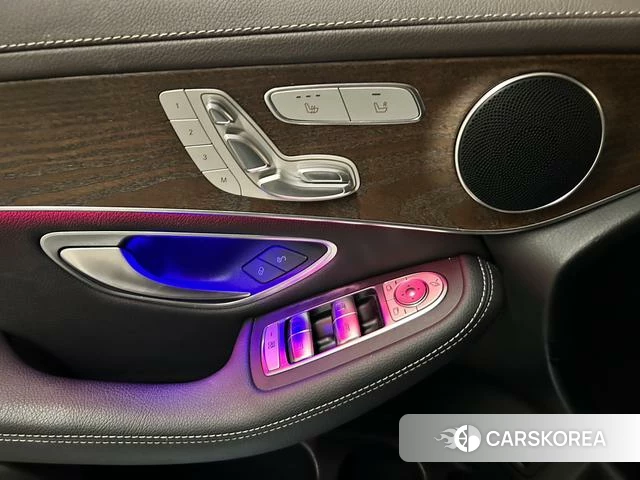 Mercedes-Benz GLC 2023 Черный из Китая