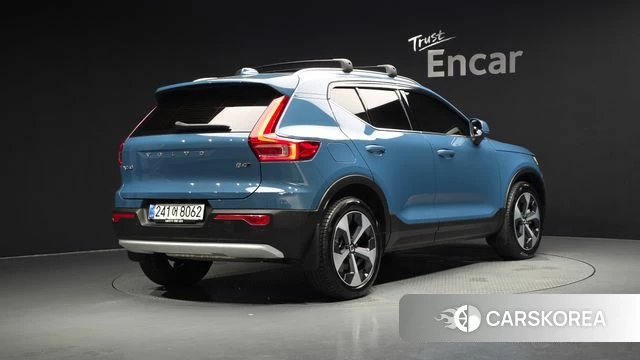 Volvo XC40 2025 Небесно-голубой из Кореи