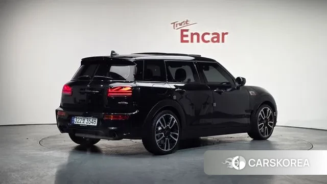 Mini Cooper S Clubman 2023 Черный из Кореи