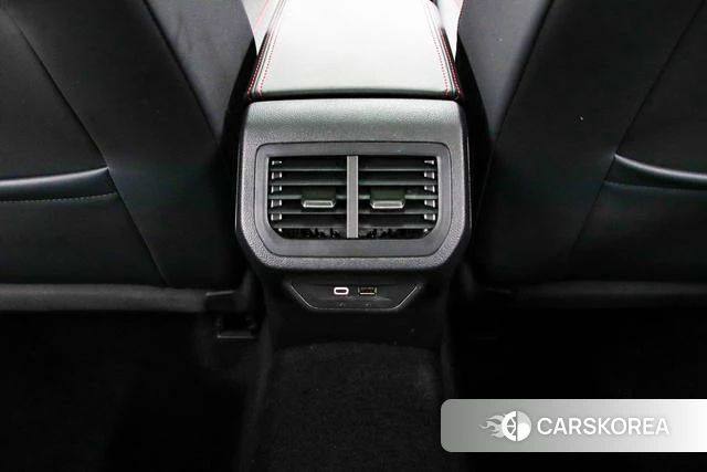 Volkswagen Lavida 2023 Белый из Китая