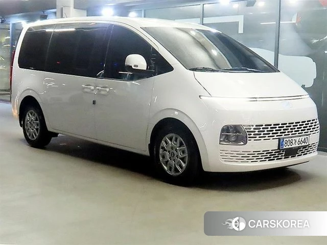 Hyundai Staria 2025 Белый из Кореи