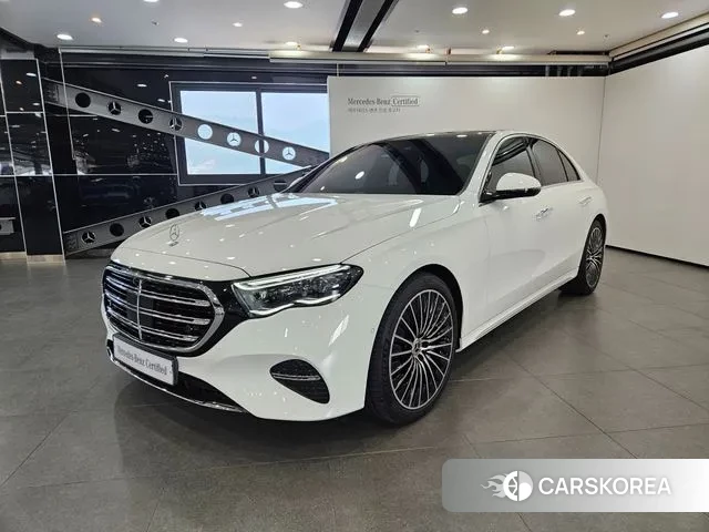 Mercedes-Benz E-Class W214 2024 Белый из Кореи