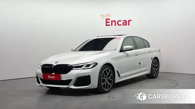 BMW 5 Series (G30) 2021 Белый из Кореи