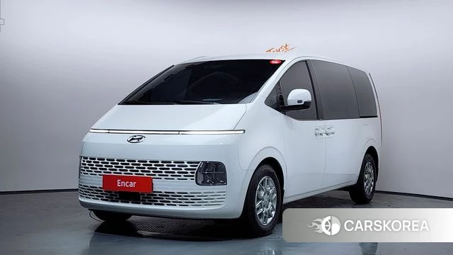 Hyundai Staria 2023 Белый из Кореи