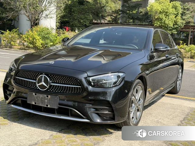 Mercedes-Benz E-class 2022 Черный из Китая