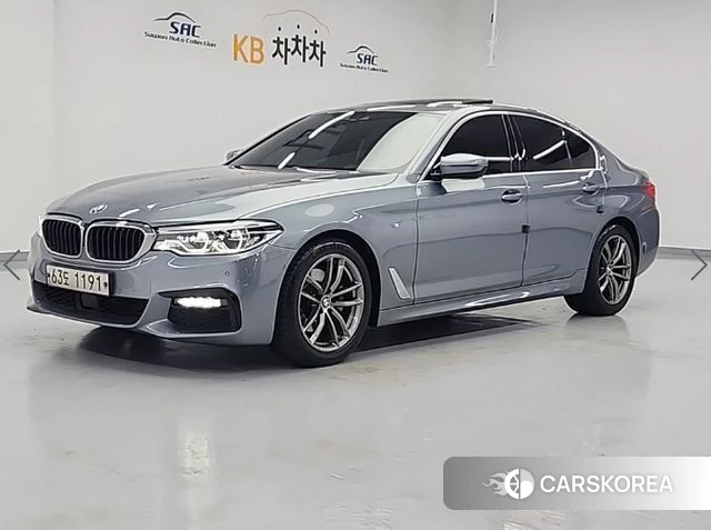BMW 5 Series (G30) 2019 Серебристо-серый из Кореи