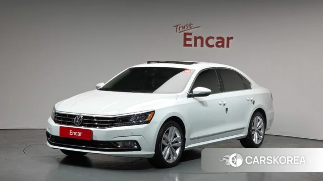 Volkswagen The New Passat 2018 Белый из Кореи