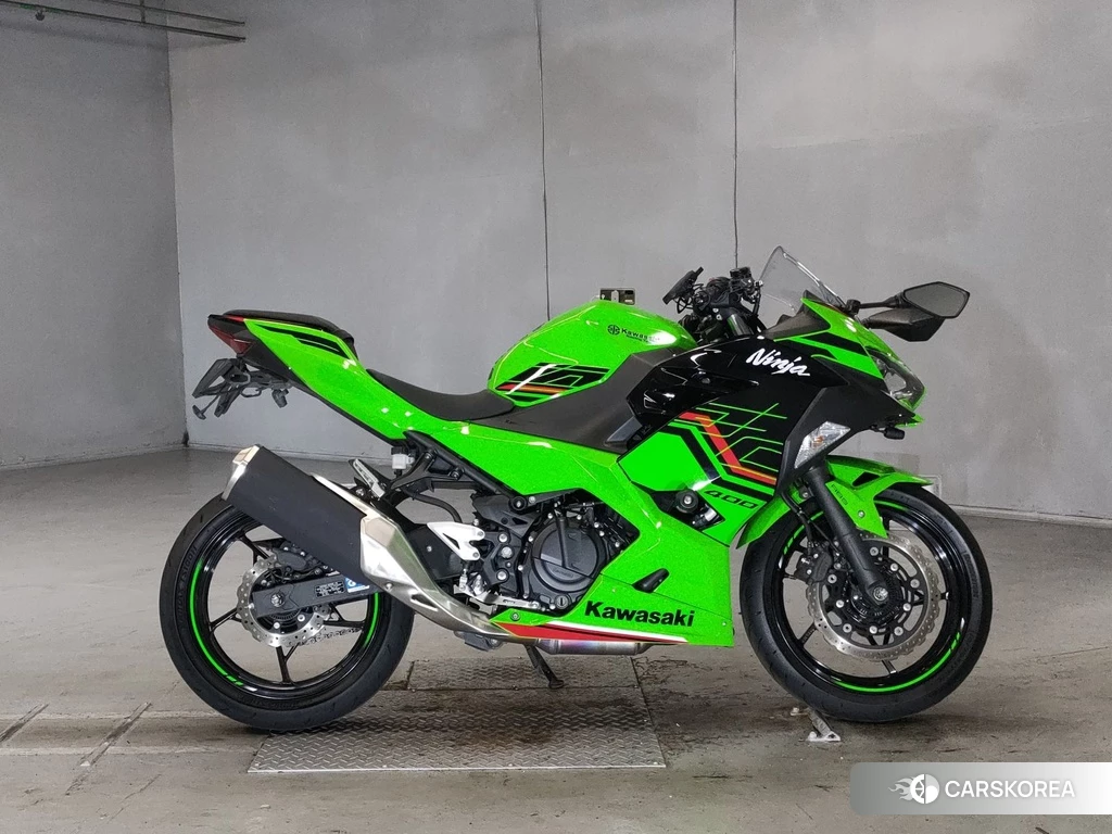 Проданный Kawasaki NINJA 400 2023 из Японии