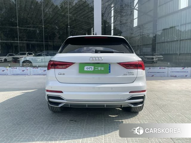 Audi Q3 2022 Белый из Китая