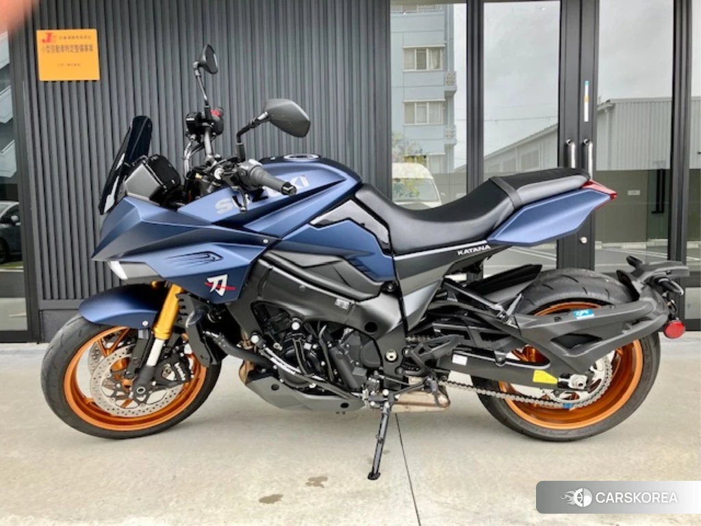Проданный Suzuki GSX-S1000S Katana 2023 из Японии