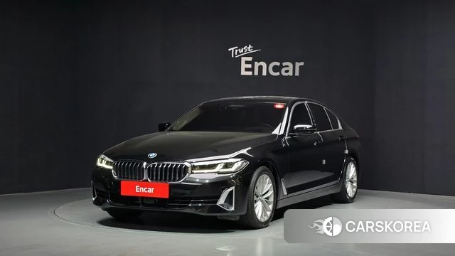 BMW 5 Series (G30) 2022 Черный из Кореи
