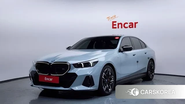 BMW i5 (G60) 2024 Светло-серебряный цвет из Кореи